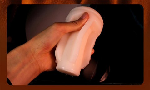 Interactive Voice 9 Vibration Speeds 9 Sucking Speeds Automatic sucking Interactive Voice 9 Vibration Speeds 9 Sucking Speeds Automatic sucking