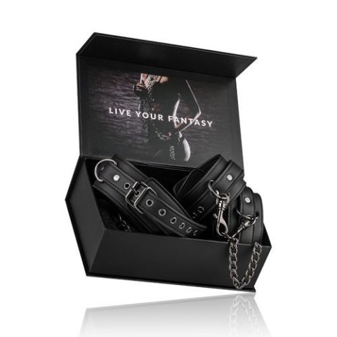 Kajdanki na nadgarstki i szyję - Leather Collar With Anklecuff Kajdanki na nadgarstki i szyję - Leather Collar With Anklecuff