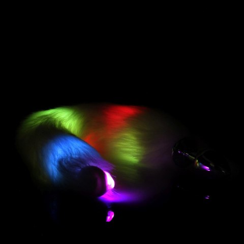 Korek analny z świecącym lisim ogonem - Light-up Fox Tail with Metal Butt Plug Korek analny z świecącym lisim ogonem - Light-up Fox Tail with Metal Butt Plug