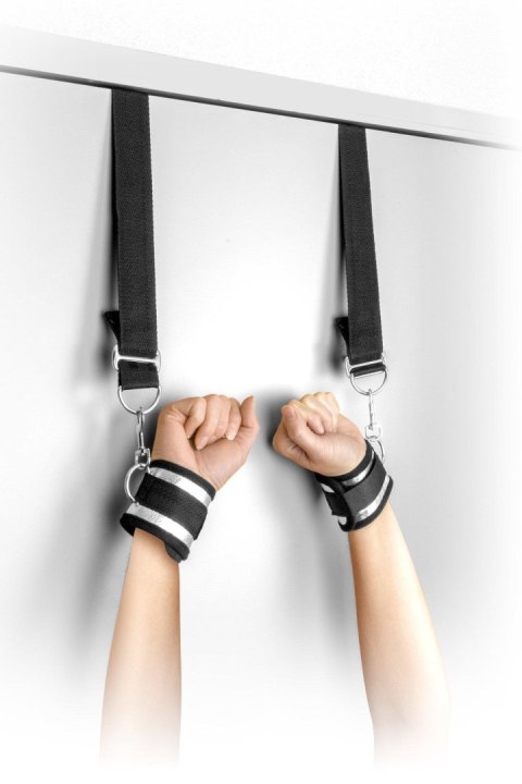 Kajdanki z mocowaniem na drzwi - DOOR HANGING HANDCUFFS Kajdanki z mocowaniem na drzwi - DOOR HANGING HANDCUFFS