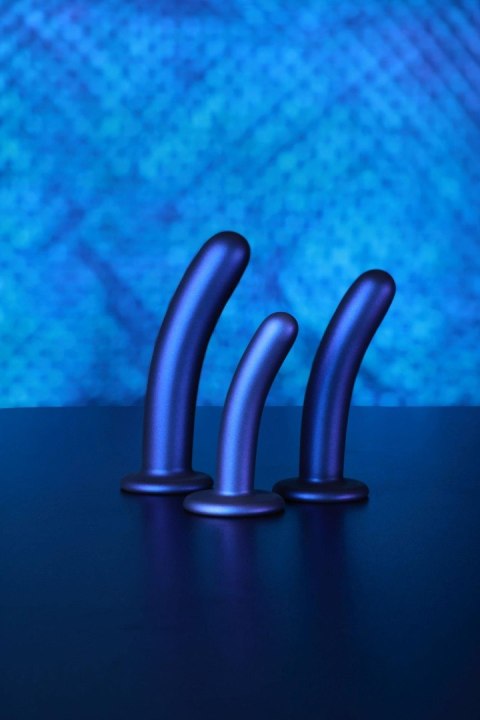 Smooth Silicone G-Spot Dildo - 7'' / 17 cm Smooth Silicone G-Spot Dildo - 7'' / 17 cm
