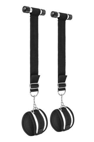 Kajdanki z mocowaniem na drzwi - DOOR HANGING HANDCUFFS - WYPRZEDAŻ